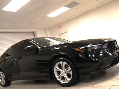Used 2024 Honda Accord LX image 9