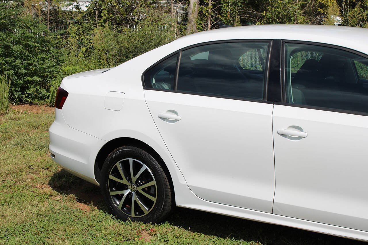 Used 2016 Volkswagen Jetta SE FWD image 5
