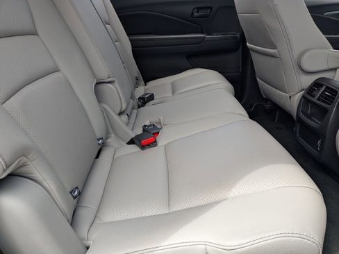 Used 2023 Honda Passport EX-L image 17