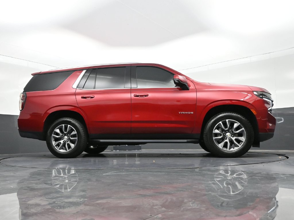 Used 2023 Chevrolet Tahoe LT w/ Luxury Package RWD image 28