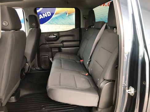 Used 2020 Chevrolet Silverado 1500 Custom w/ Custom Value Package AWD/4WD image 8