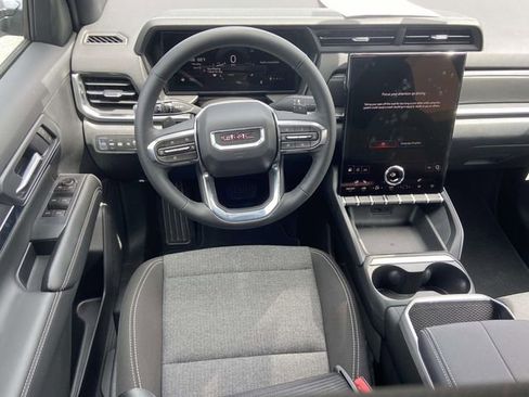 New 2026 GMC Terrain Elevation w/ Technology Package II FWD image 9