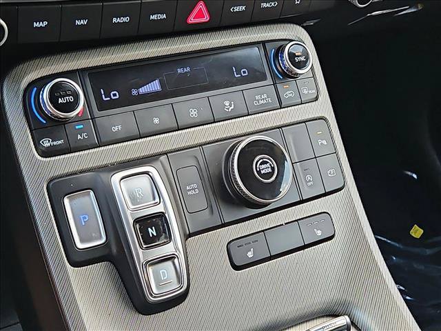 Used 2025 Hyundai Palisade SEL FWD image 17