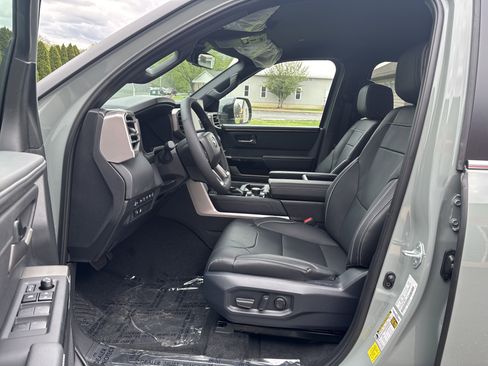 New 2026 Toyota Tundra Limited AWD/4WD image 11