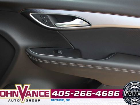 Used 2025 Buick Envision Sport Touring image 17