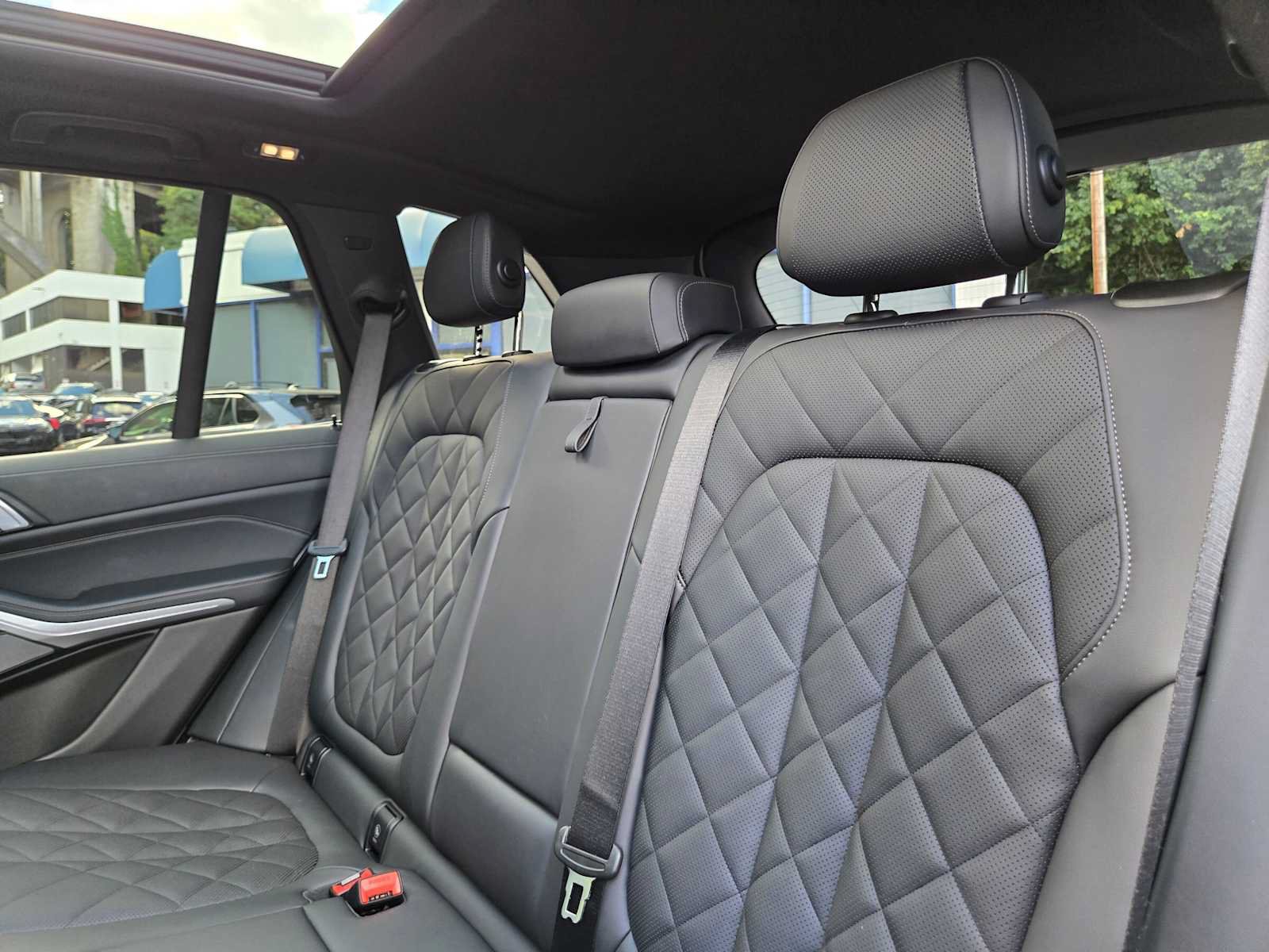 Used 2026 BMW X5 xDrive40i AWD/4WD image 17