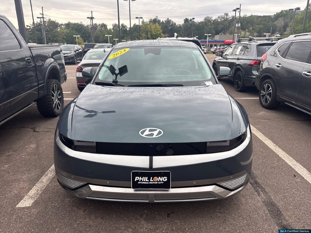 Used 2024 Hyundai Ioniq 5 Limited AWD/4WD image 42