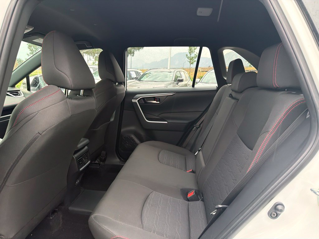 Used 2025 Toyota RAV4 SE AWD/4WD image 19