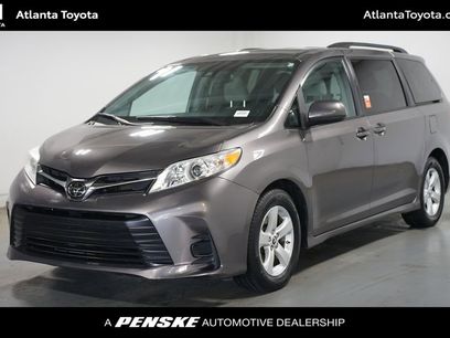 Used 2020 Toyota Sienna LE