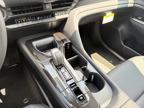 New 2026 Toyota Crown Platinum AWD/4WD image 30