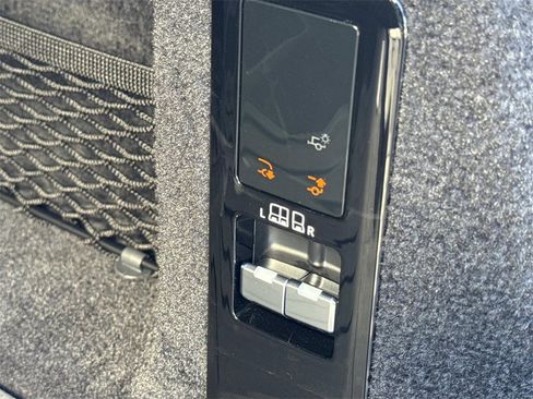 Certified 2023 Land Rover Range Rover Sport SE Dynamic image 7