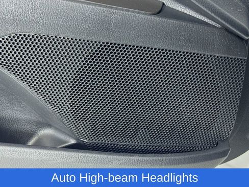 Used 2024 Toyota Camry SE image 25