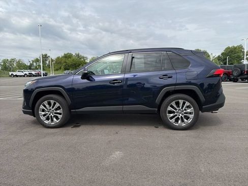Used 2025 Toyota RAV4 XLE Premium w/ Weather Package AWD/4WD image 14