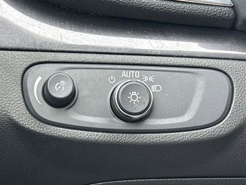 Certified 2022 Buick Encore Preferred w/ Safety Package image 21