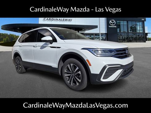 Used 2022 Volkswagen Tiguan S image 1