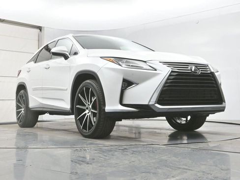 Used 2017 Lexus RX 350 w/ Premium Package image 32