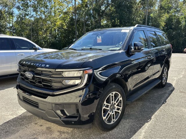 Used 2025 Ford Expedition Active AWD/4WD image 14