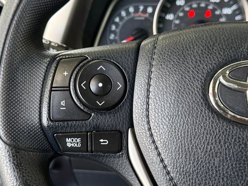 Used 2014 Toyota RAV4 LE image 23