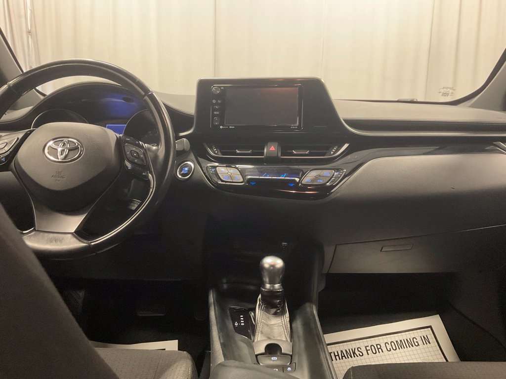 Used 2018 Toyota C-HR XLE FWD image 7