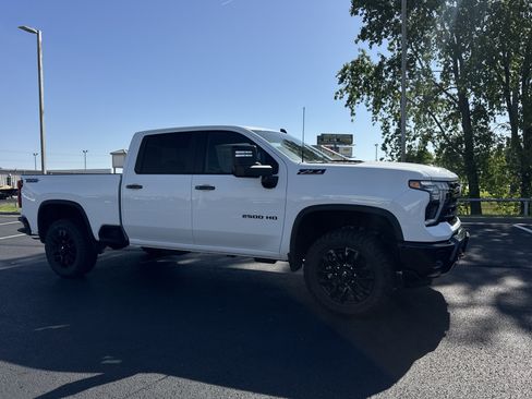 New 2026 Chevrolet Silverado 2500 LT w/ Trail Boss Package image 4