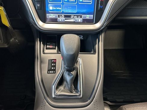 Used 2025 Subaru Outback 2.5i image 8