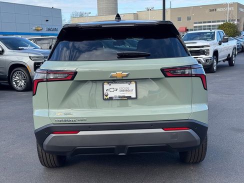 New 2026 Chevrolet Equinox LT w/ Convenience Package II image 6