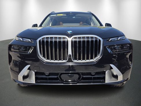 New 2026 BMW X7 xDrive40i image 2