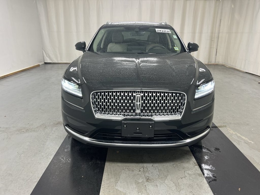 Used 2022 Lincoln Nautilus AWD w/ Premium Package image 3