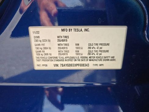 Used 2023 Tesla Model Y Long Range AWD/4WD image 30