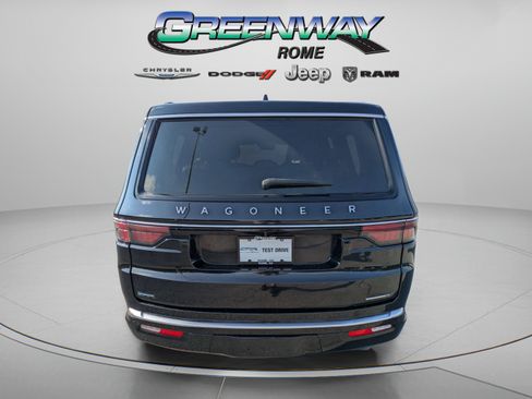 Used 2024 Jeep Wagoneer Series II w/ Flexible Seating Group RWD image 6