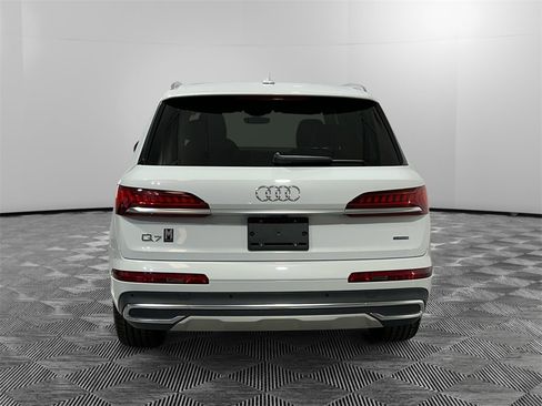 Used 2022 Audi Q7 3.0T Premium Plus w/ Premium Plus Package image 4