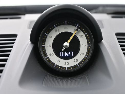 Used 2024 Porsche 911 GT3 RS RWD image 11