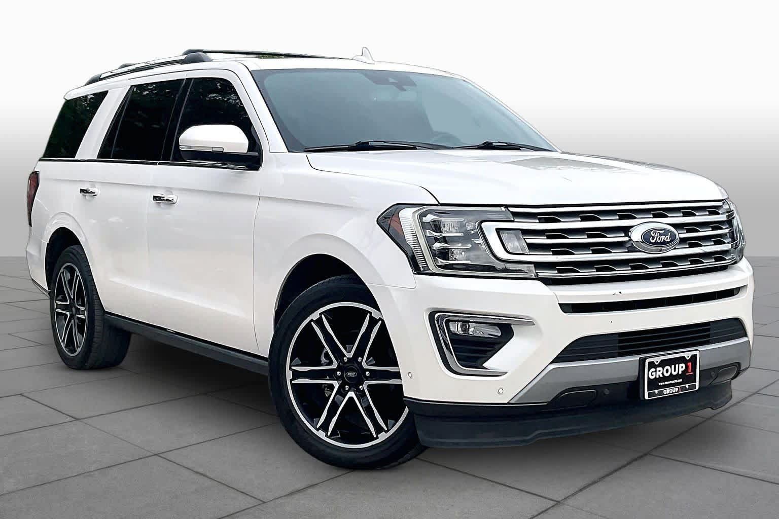 Used 2019 Ford Expedition Limited w/ Texas Edition Package RWD image 3