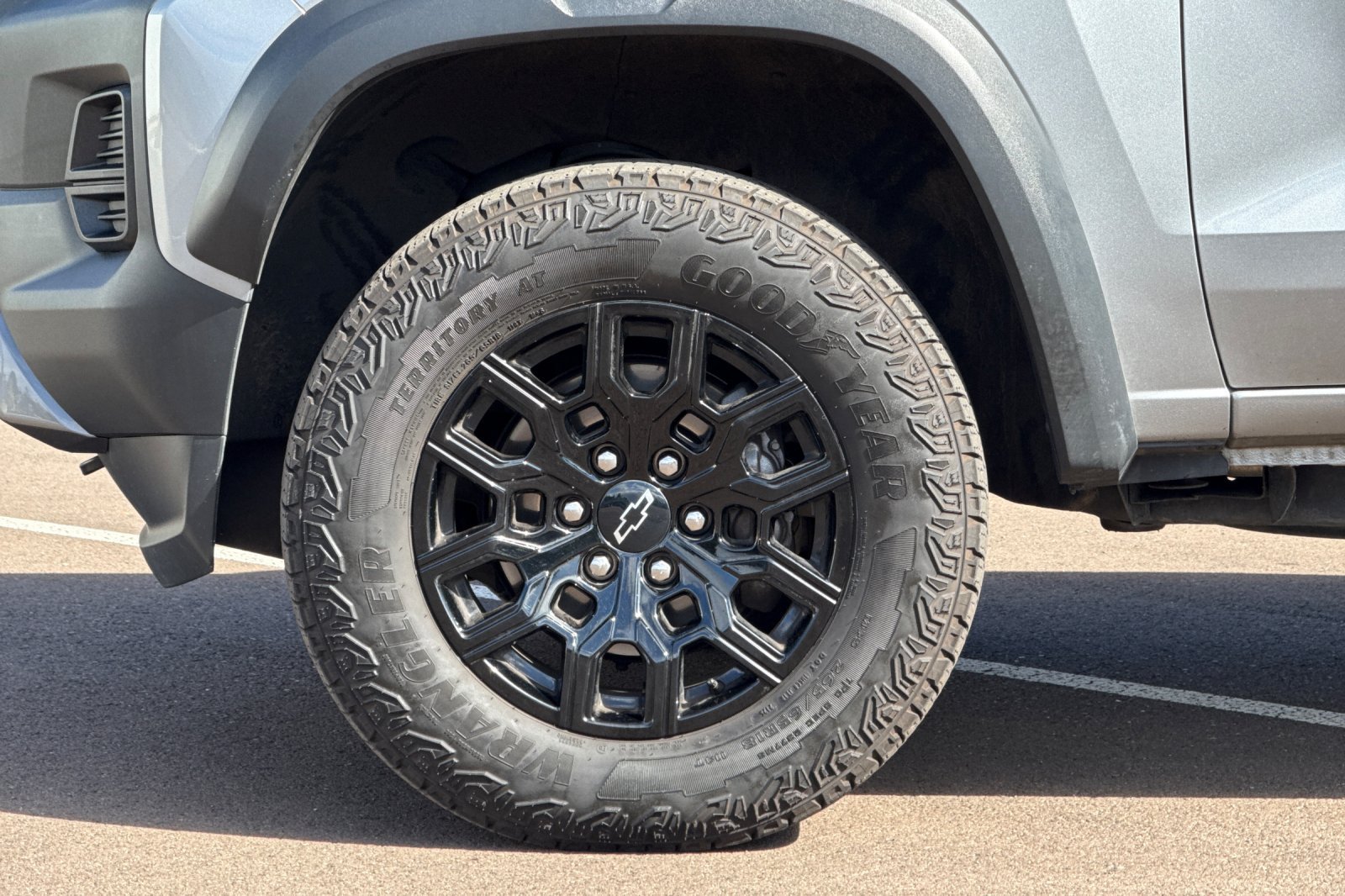 Used 2025 Chevrolet Colorado Trail Boss AWD/4WD image 26