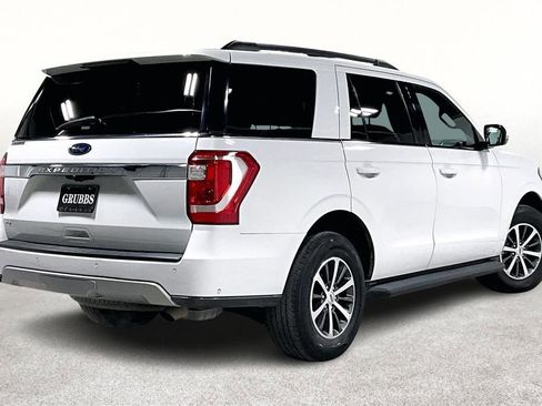 Used 2020 Ford Expedition XLT w/ Equipment Group 201A image 2