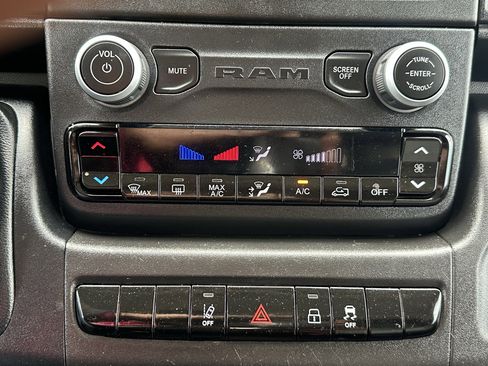 Used 2023 RAM ProMaster 3500 w/ Driver Convenience Group image 30