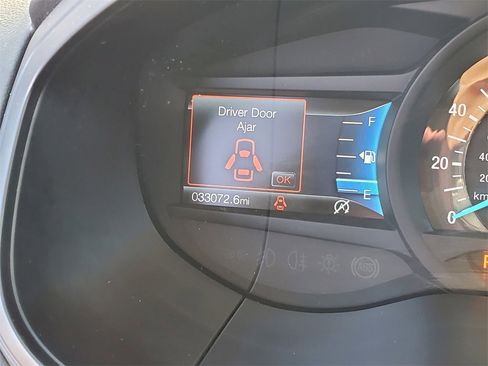 Used 2024 Ford Edge Titanium image 11