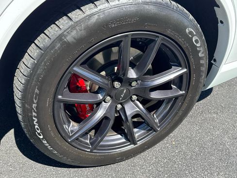 Used 2018 Dodge Durango SRT w/ Technology Group AWD/4WD image 27