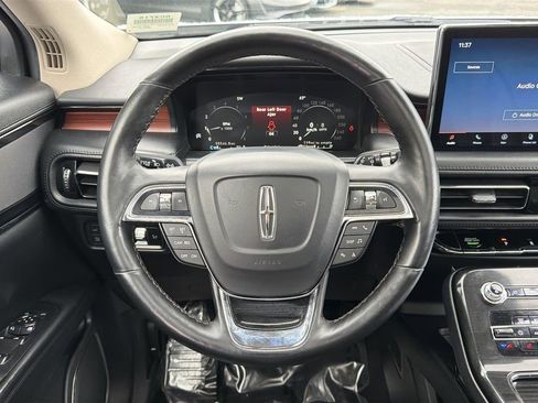 Used 2023 Lincoln Nautilus Reserve image 8