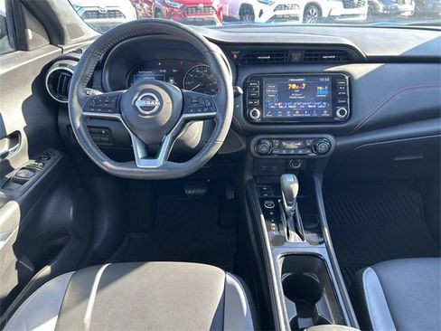 Used 2023 Nissan Kicks SR w/ SR Premium Package image 15