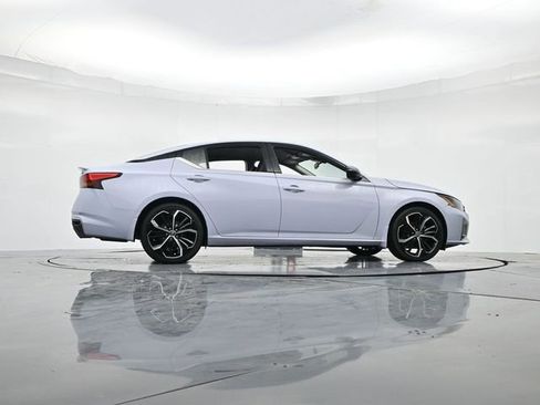 Used 2023 Nissan Altima 2.5 SR image 30