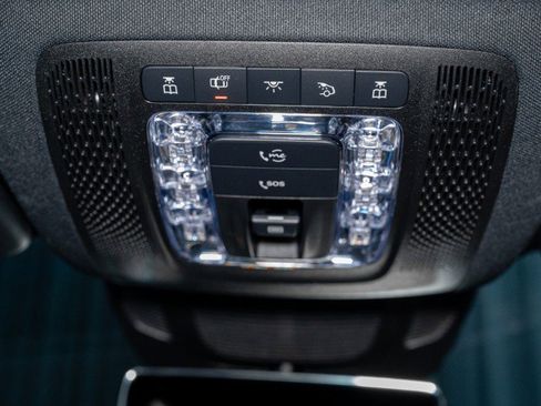 Certified 2025 Mercedes-Benz GLS 450 4MATIC image 24