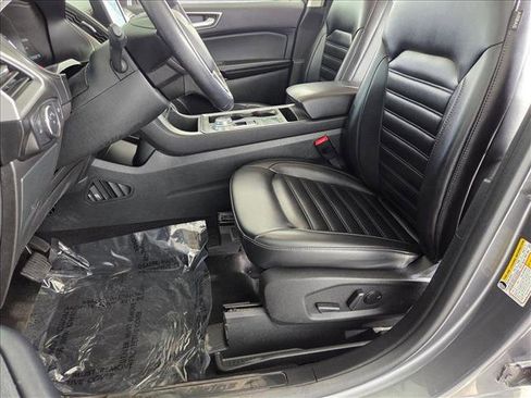 Used 2022 Ford Edge SEL image 15