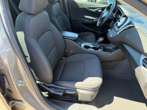 Used 2024 Chevrolet Malibu LS FWD image 30