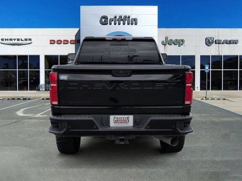 Used 2025 Chevrolet Silverado 2500 LTZ w/ LTZ Plus Package AWD/4WD image 8