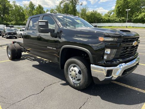 New 2026 Chevrolet Silverado 3500 W/T w/ WT Convenience Package AWD/4WD image 18