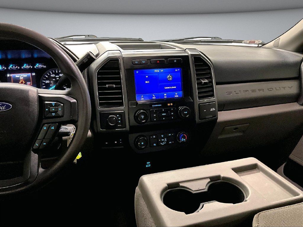Used 2020 Ford F250 XLT AWD/4WD image 10