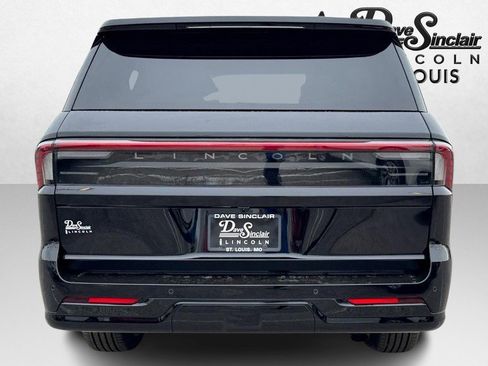 New 2025 Lincoln Navigator L Reserve image 6