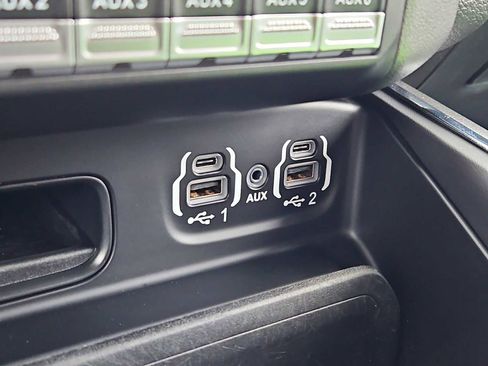 Used 2020 RAM 2500 Laramie image 12