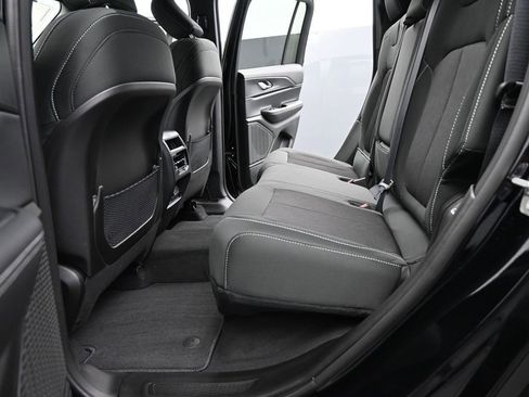 New 2025 Jeep Grand Cherokee Laredo X w/ Luxury Tech Group I image 13